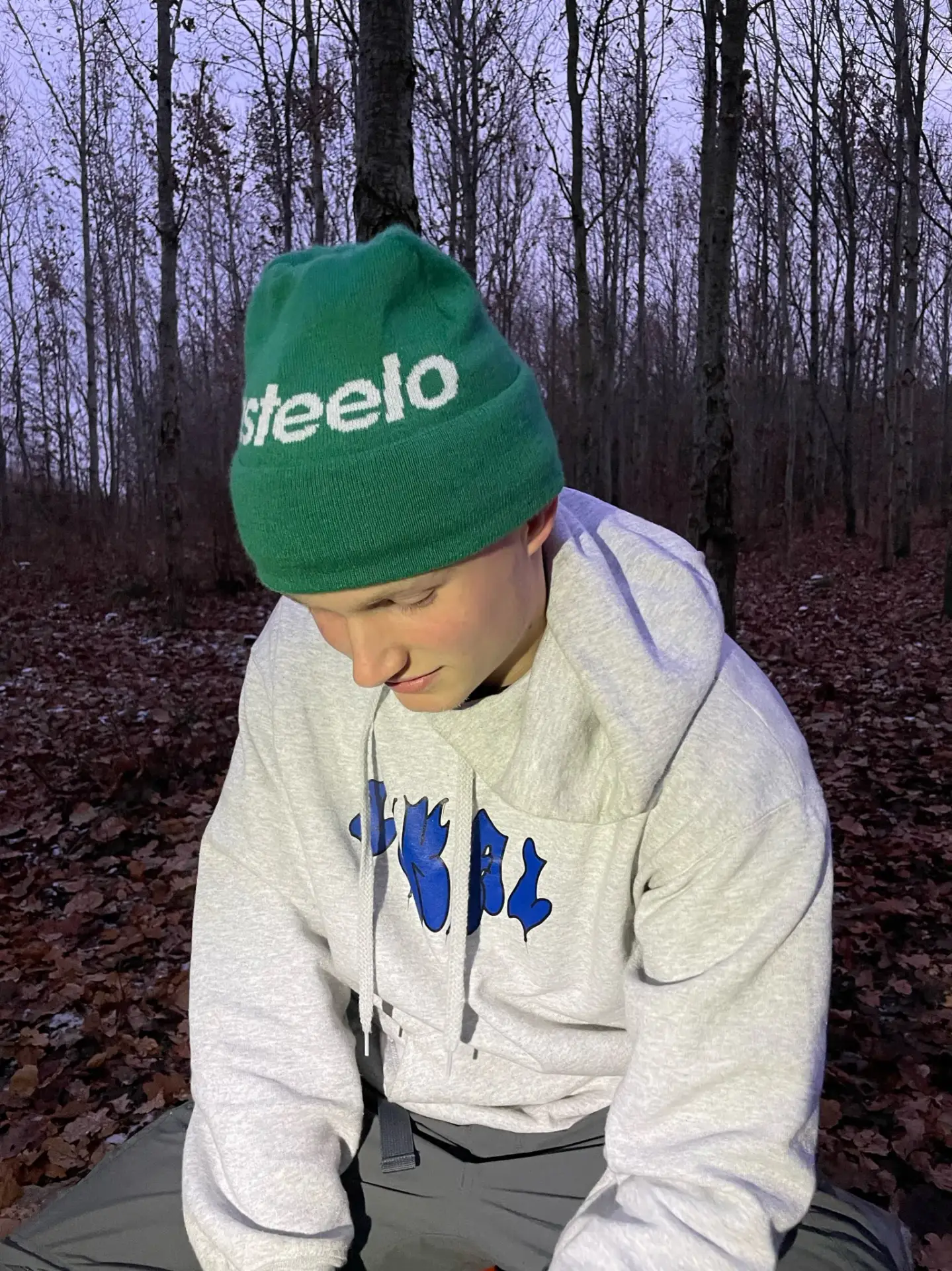 Tao er 177 cm høj og bruger størrelse L.