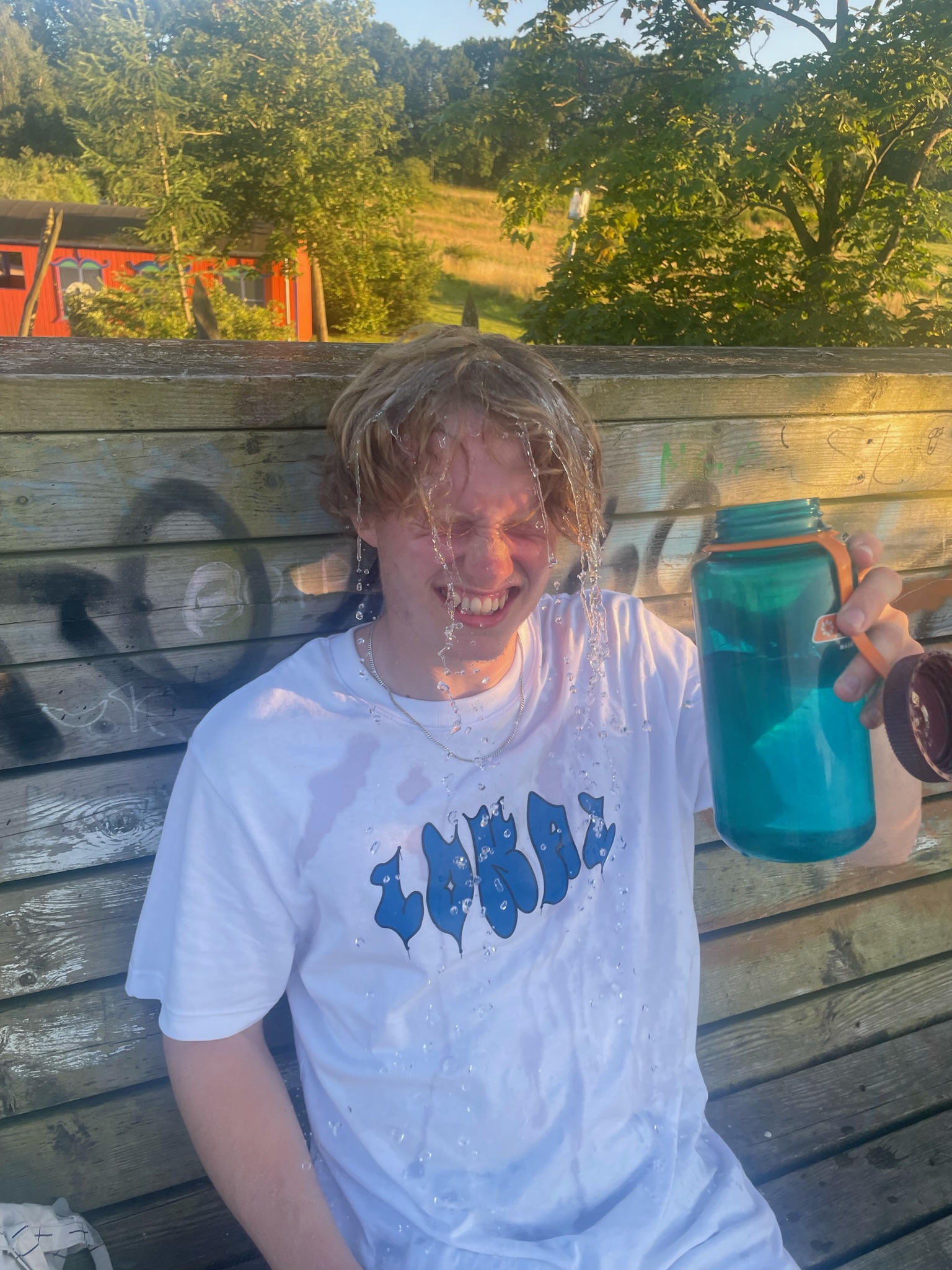 Tao er 177 cm høj og bruger størrelse M.